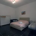 Tra Centro E Mare - Intero Con Parcheggio Savona