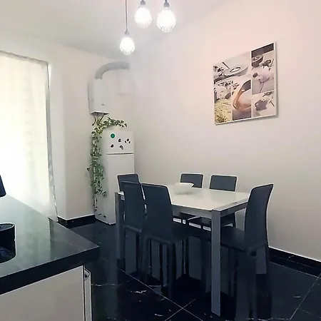 Apartament Tra Centro E Mare - Intero Con Parcheggio Savona