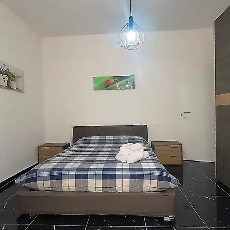 Tra Centro E Mare - Intero Con Parcheggio *