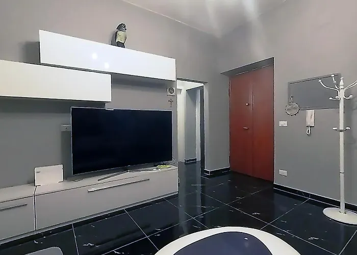 Tra Centro E Mare - Intero Con Parcheggio Appartement *